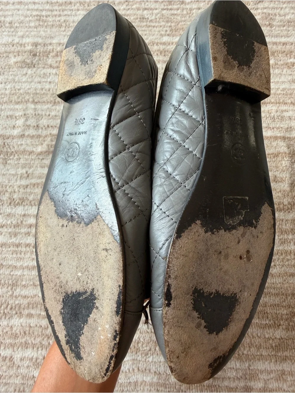 CHANEL Gray Quilted Leather Ballet Flats size 38.5